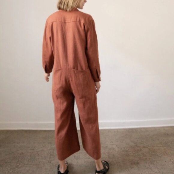 ZII ROPA Wade Linen Jumpsuit in Sangria - Picture 2 of 6